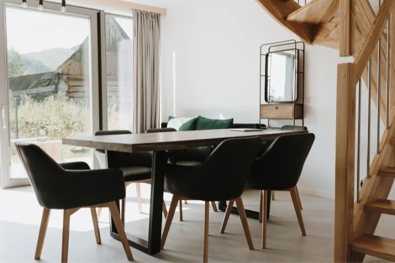 What Is Airbnb Dynamic Pricing? How It Works